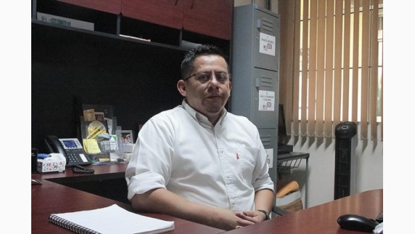 080823centrodeidiomas2100k.jpg