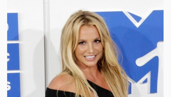 1182132222_britneyspears.jpg