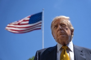 1419373616_donaldtrumpiran1.jpg