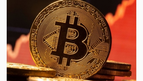 398656746_cierrepreciobitcointocomil.jpg