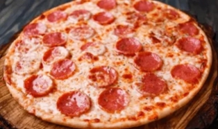 46515908_pizza.jpg