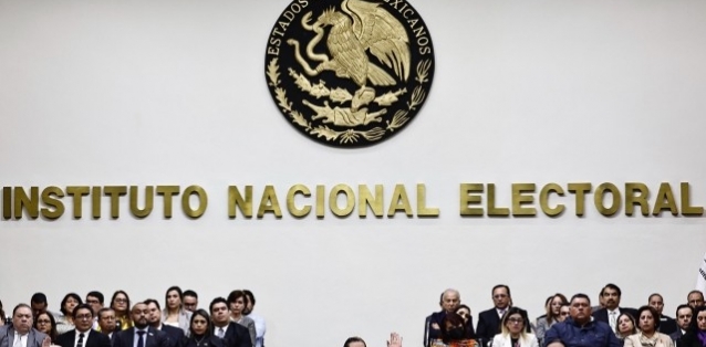 792080708_ordenainefrenaracordeonesrumboalaeleccionjudicial.jpg