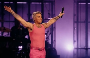900010951_robbie_williams.jpg