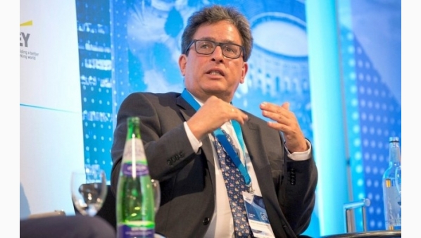 albertocarrasquillapresentosurenuncia_0_27_1200_746.jpg