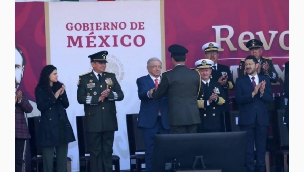amlo_reconocimientos.jpg