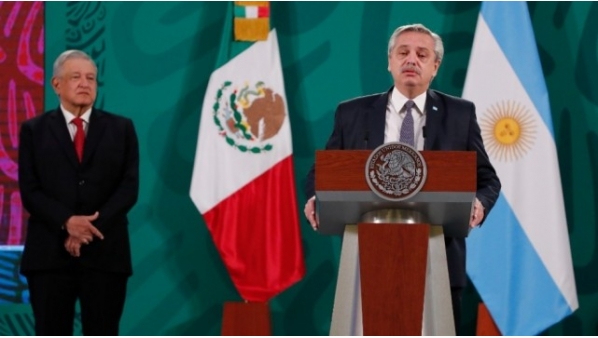 amlolopezobradoralbertofernandez.jpg