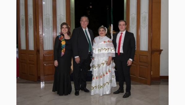 fee97cbeca5241e28a376346c987a1df.jpg