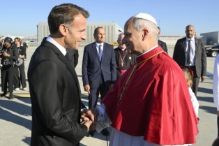 leonxivmacronfrancia.jpg