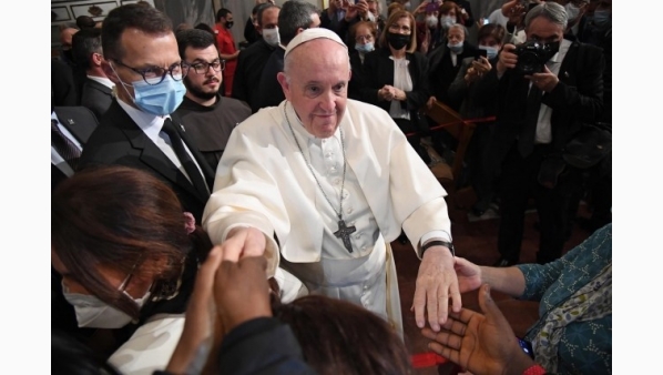 papafranciscoenmisaconmigrantes.jpg