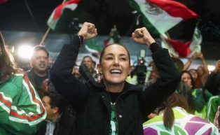 presidentaclaudiasheinbaumduranteelmexicovsecuador.jpg