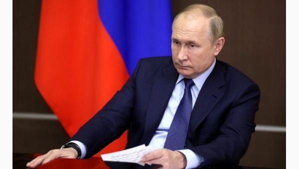 putinenreunionconfuncionariosderusia.jpg