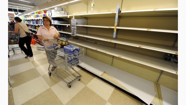 supermercadoenestadosunidosconestanteriasvacias.jpg