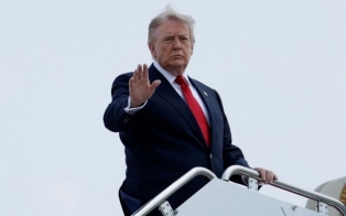 trump_frena_bombardeos_iran_1_27072026.jpg